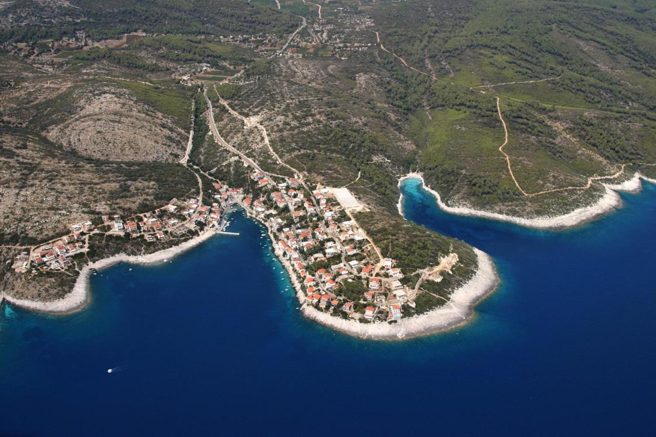 Apartments By The Sea Zavalatica, Korcula - 189 外观 照片