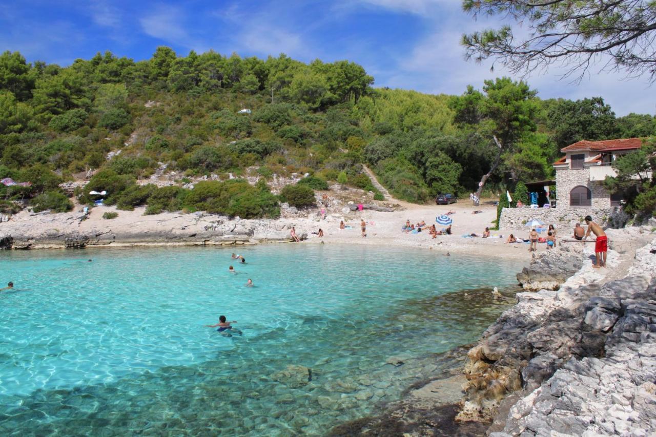 Apartments By The Sea Zavalatica, Korcula - 189 外观 照片
