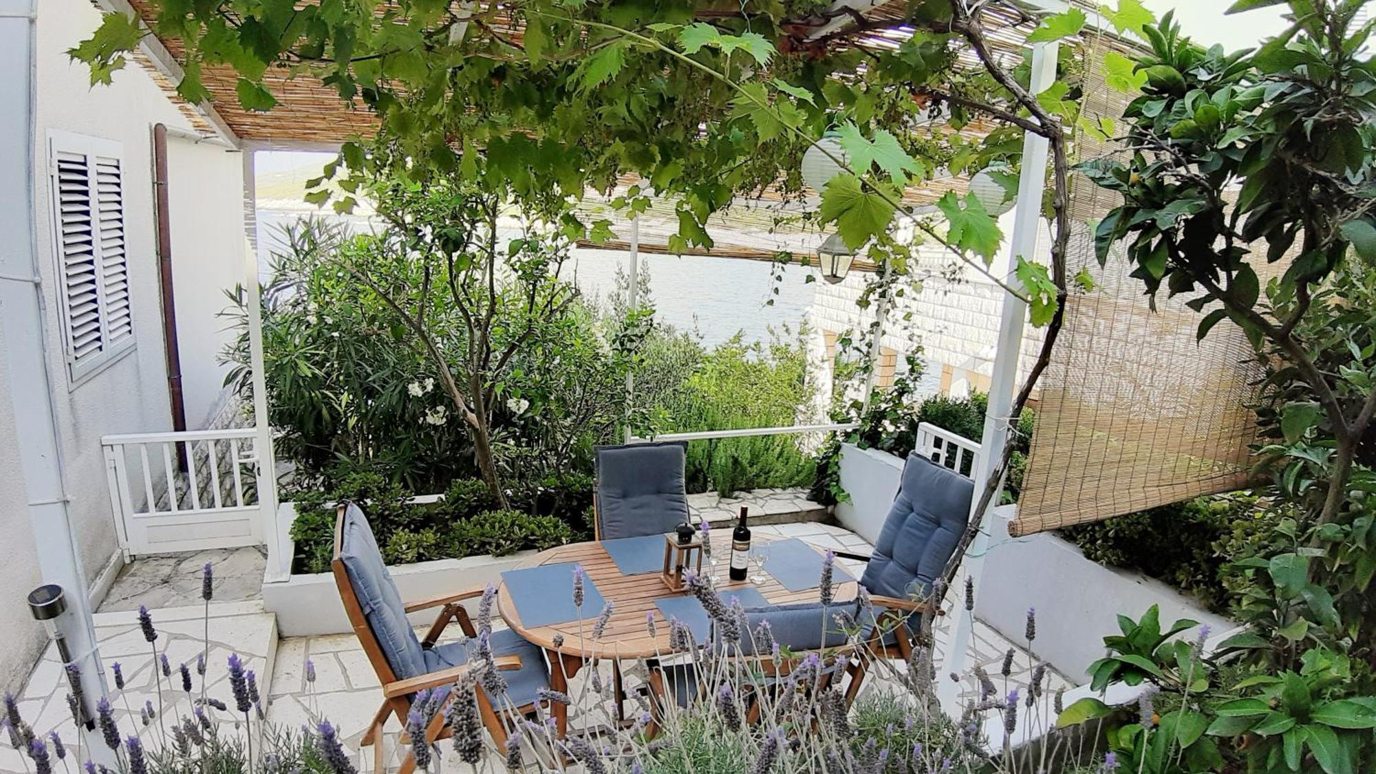 Apartments By The Sea Zavalatica, Korcula - 189 外观 照片